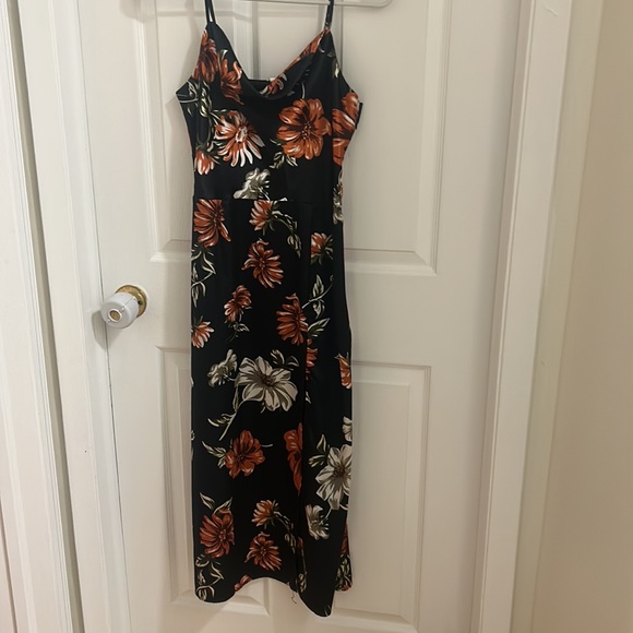 Floral slit midi dress - Picture 7 of 7